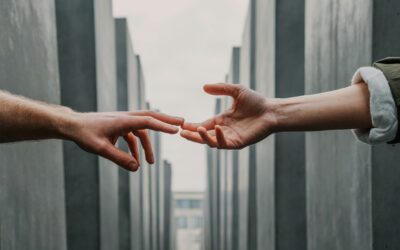 5 Signs of Attachment Issues in Relationships (+ What Helps)